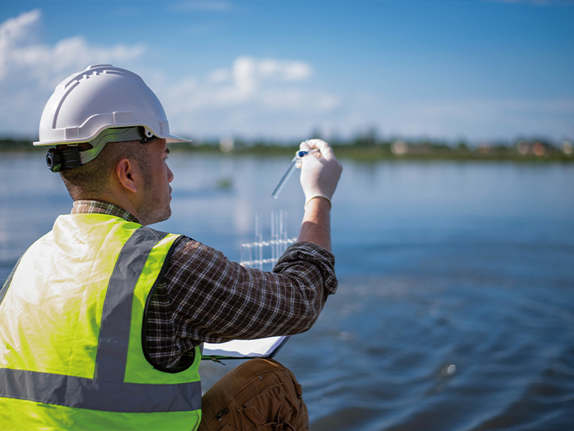 水処理のプロフェッショナルと洗車ケミカルメーカー共同開発の純水装置